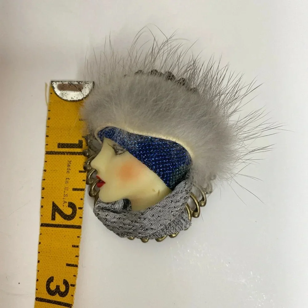 1980s Vintage Lady Brooch